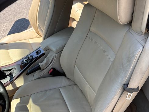 Used 2012 BMW 335i Convertible RWD image 8