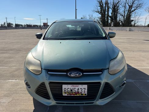 Used 2012 Ford Focus SE image 2