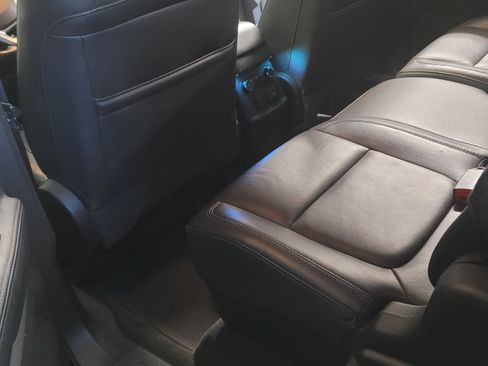 Used 2015 Ford Explorer Limited image 8