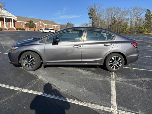 Used 2015 Honda Civic EX image 1