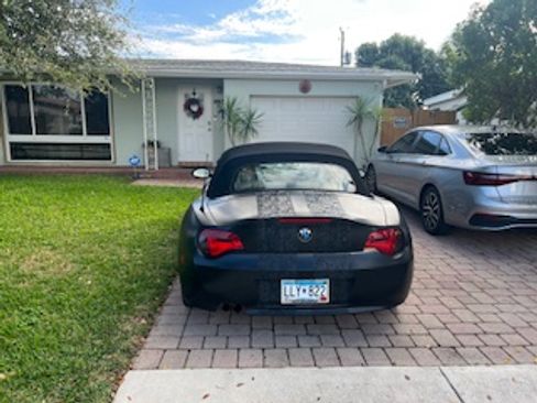 Used 2006 BMW Z4 3.0i image 6