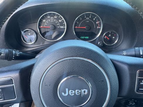 Used 2011 Jeep Wrangler Unlimited Sport AWD/4WD image 9