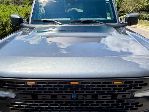Used 2022 Ford Bronco Wildtrak AWD/4WD image 12