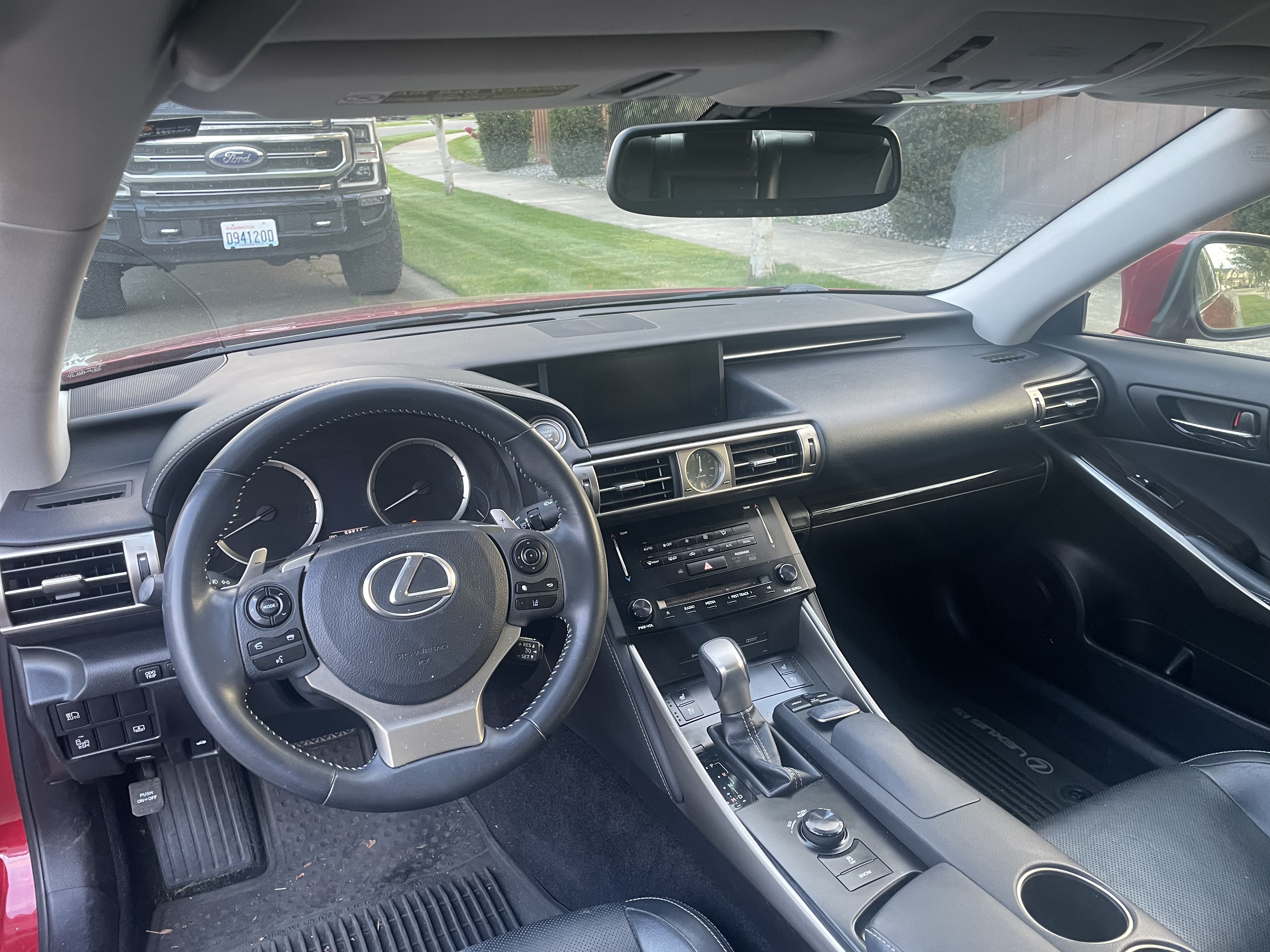 Used 2014 Lexus IS 350 RWD image 9