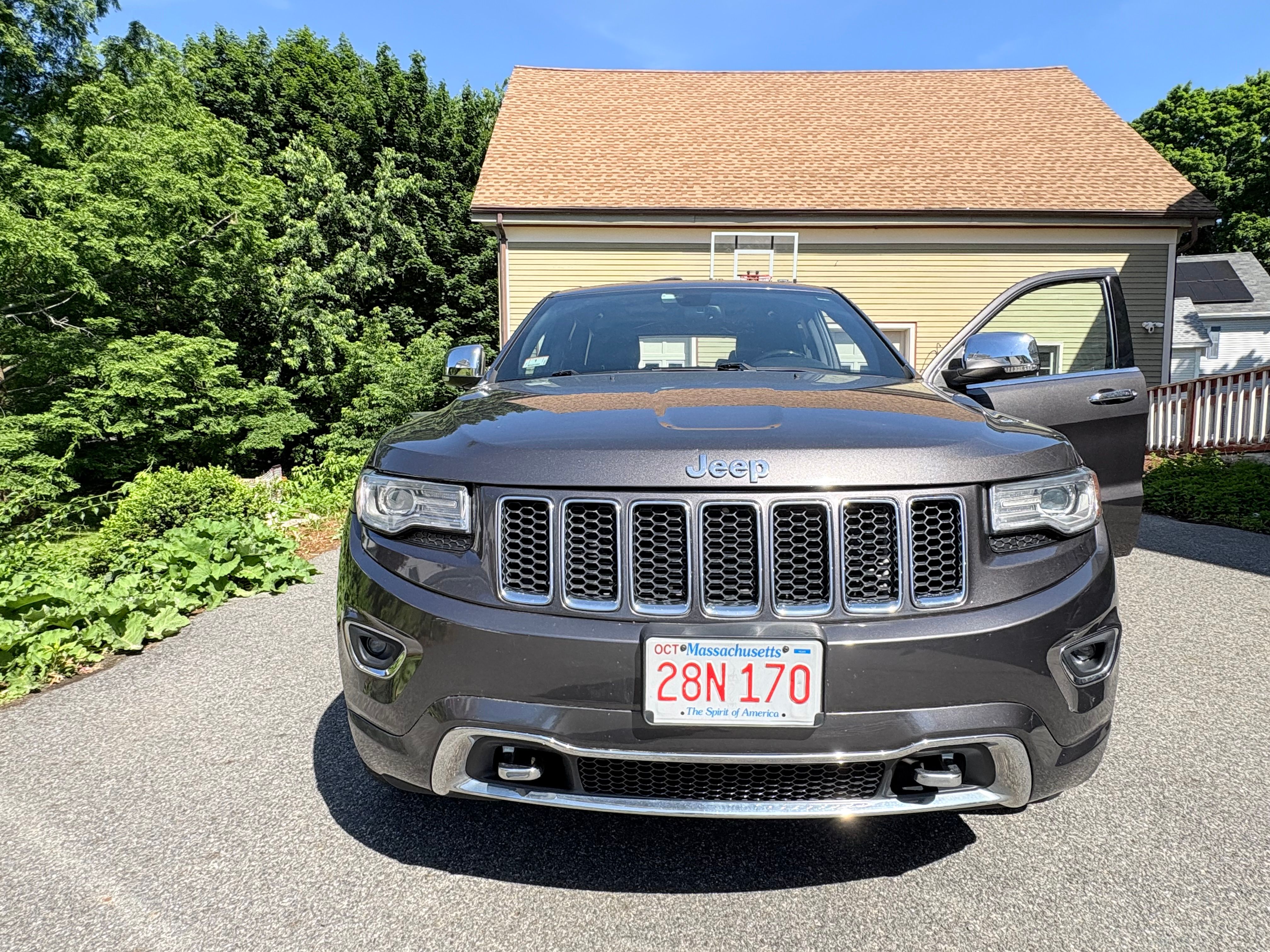 Used 2015 Jeep Grand Cherokee Overland AWD/4WD image 6