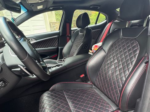 Used 2022 Genesis G70 3.3T w/ Sport Prestige Package AWD/4WD image 8