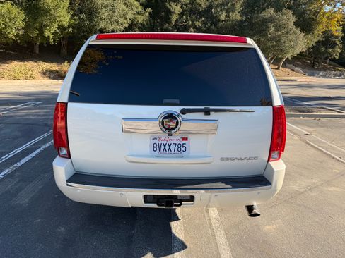 Used 2008 Cadillac Escalade ESV 2WD image 9