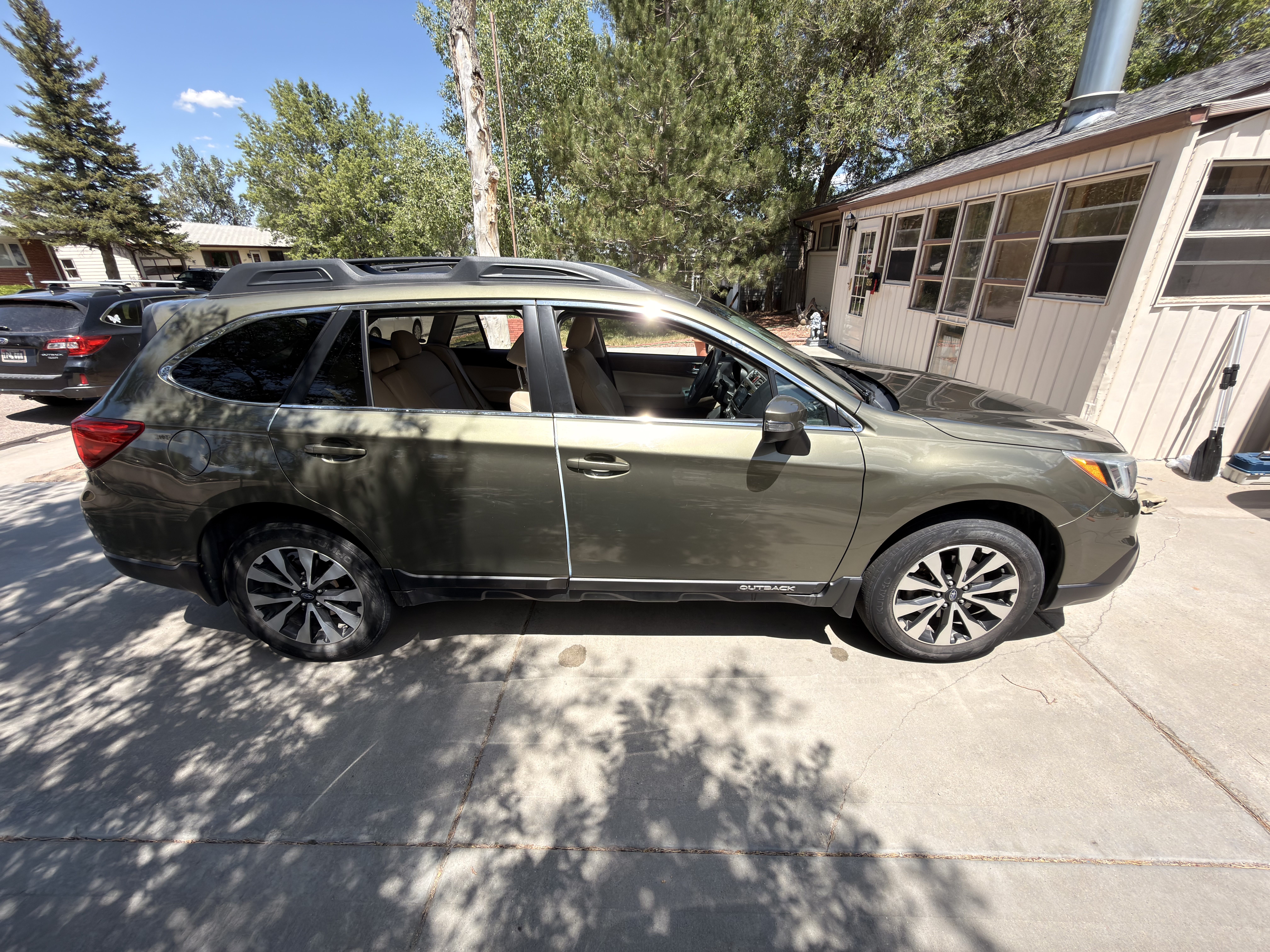 Used 2015 Subaru Outback 2.5i Limited w/ Protection Package #1 AWD/4WD image 8