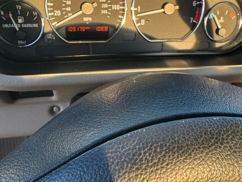 Used 2002 BMW Z3 2.5i image 13