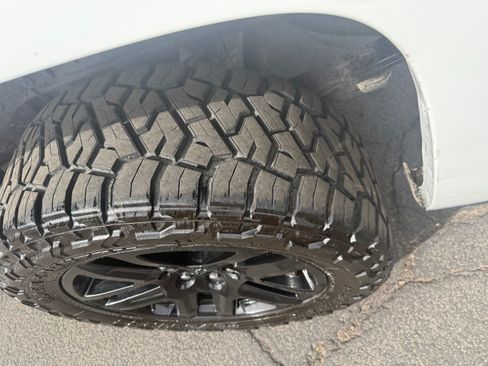 Used 2017 Chevrolet Silverado 1500 Custom w/ Custom Convenience Package image 8