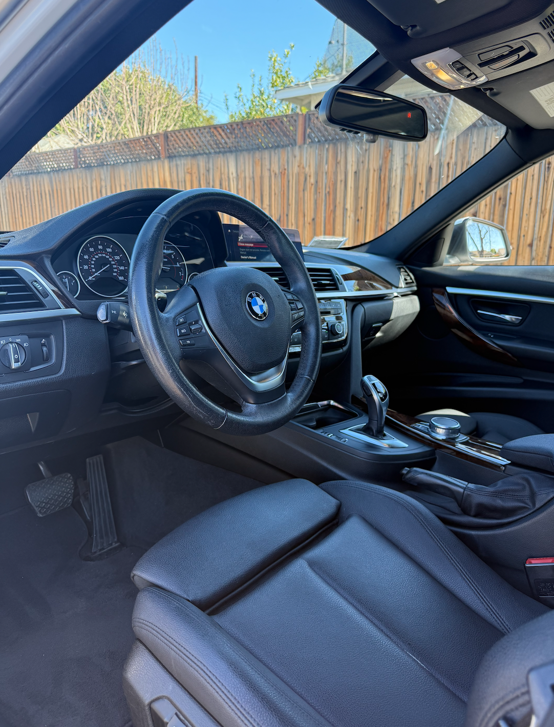 Used 2018 BMW 330i Sedan RWD image 9