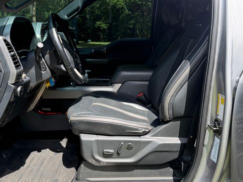 Used 2022 Ford F250 Platinum w/ FX4 Off-Road Package AWD/4WD image 15