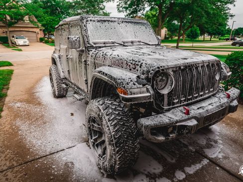 Used 2018 Jeep Wrangler Unlimited Rubicon w/ Dual Top Group AWD/4WD image 16