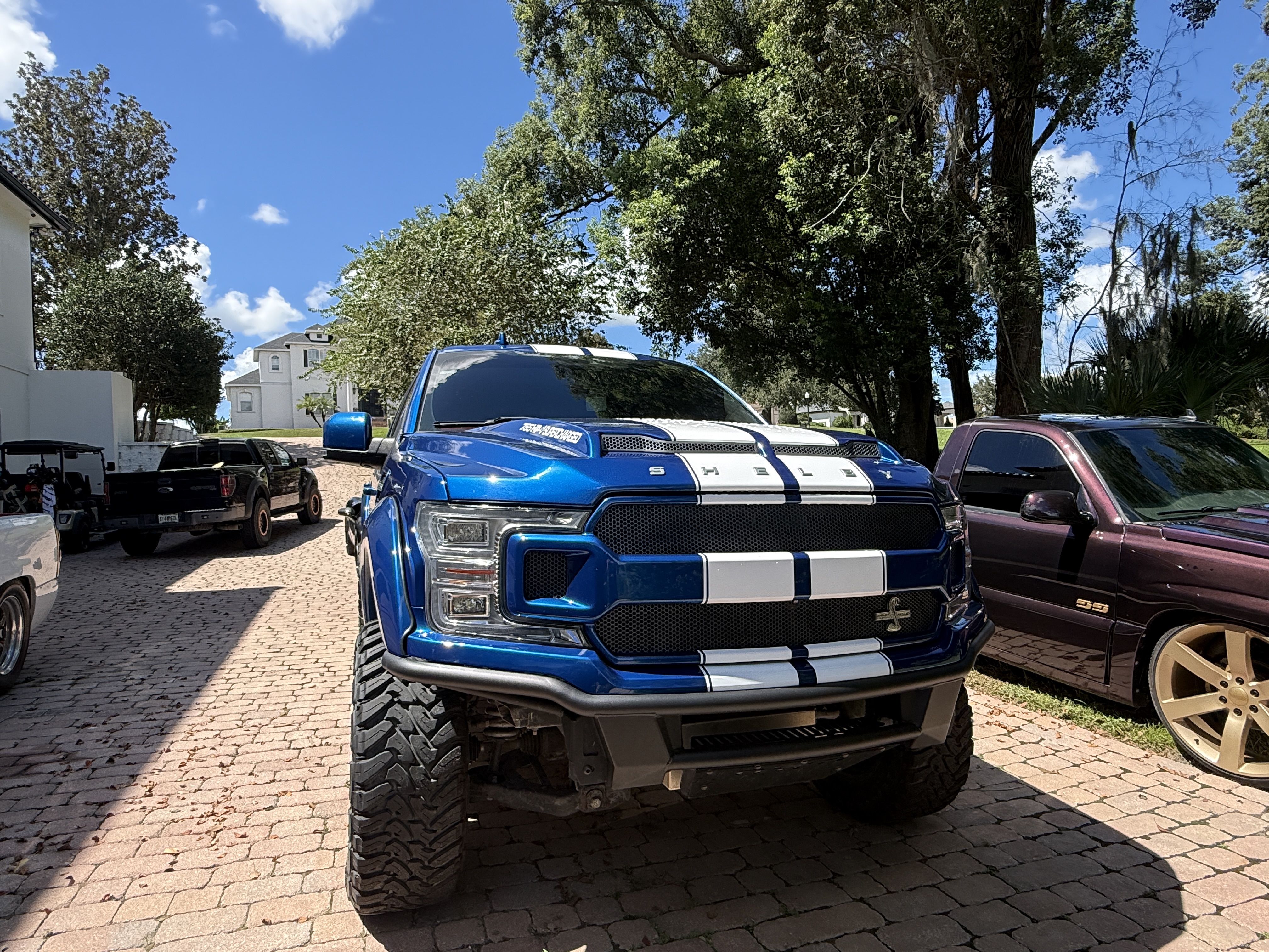 Used 2018 Ford F150 Lariat w/ Equipment Group 502A Luxury AWD/4WD image 9