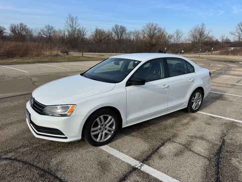 Used 2015 Volkswagen Jetta S w/ Welcome Package image 4