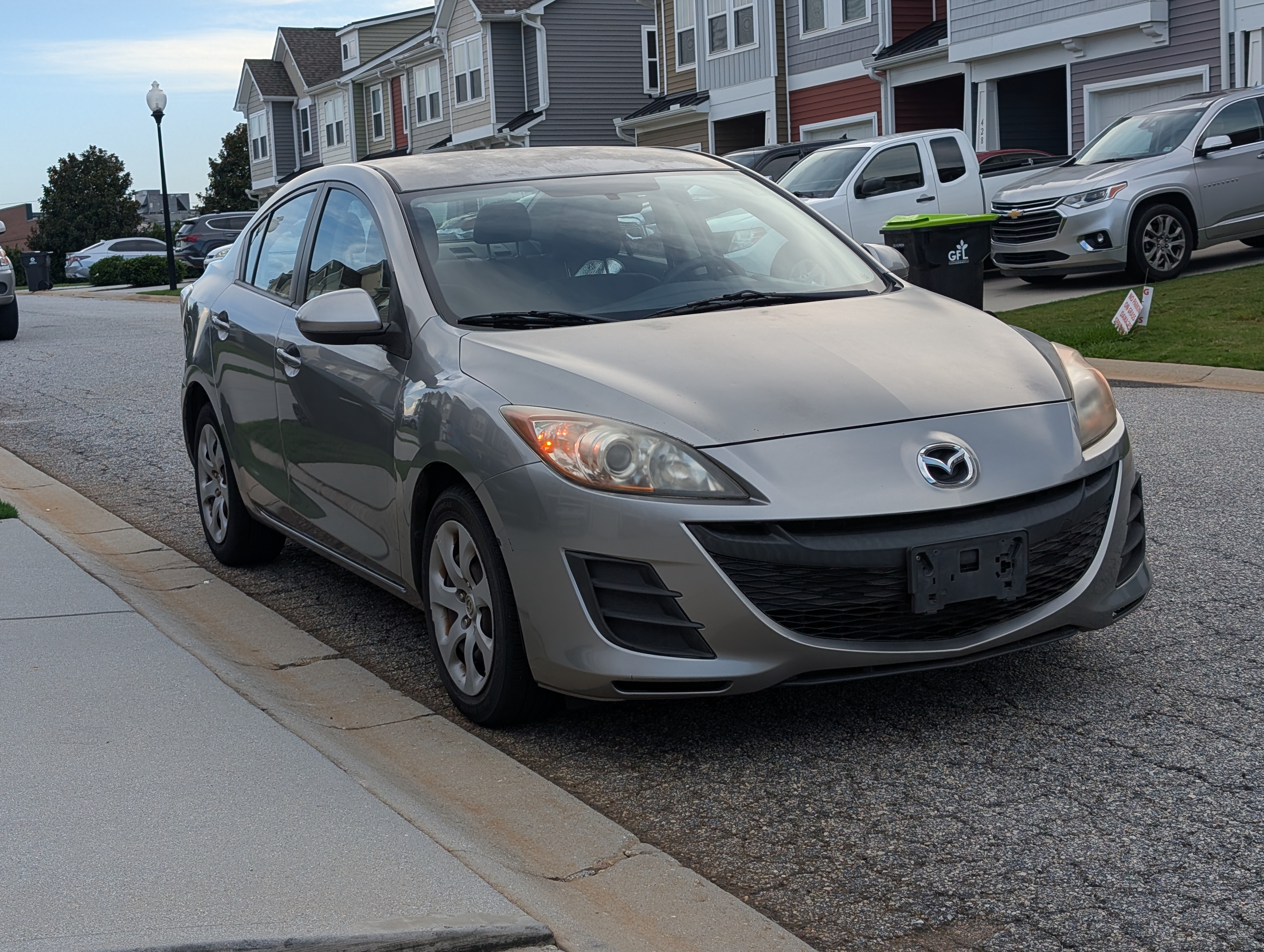 Used 2011 MAZDA MAZDA3 i Sport FWD image 4