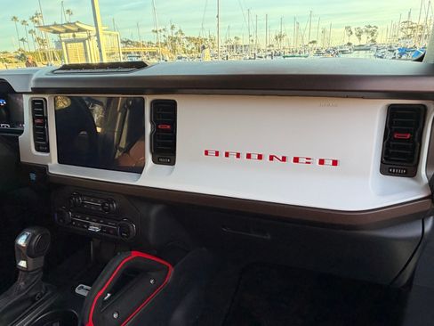 Used 2024 Ford Bronco Heritage Edition image 19