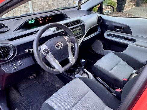 Used 2012 Toyota Prius C Two FWD image 8