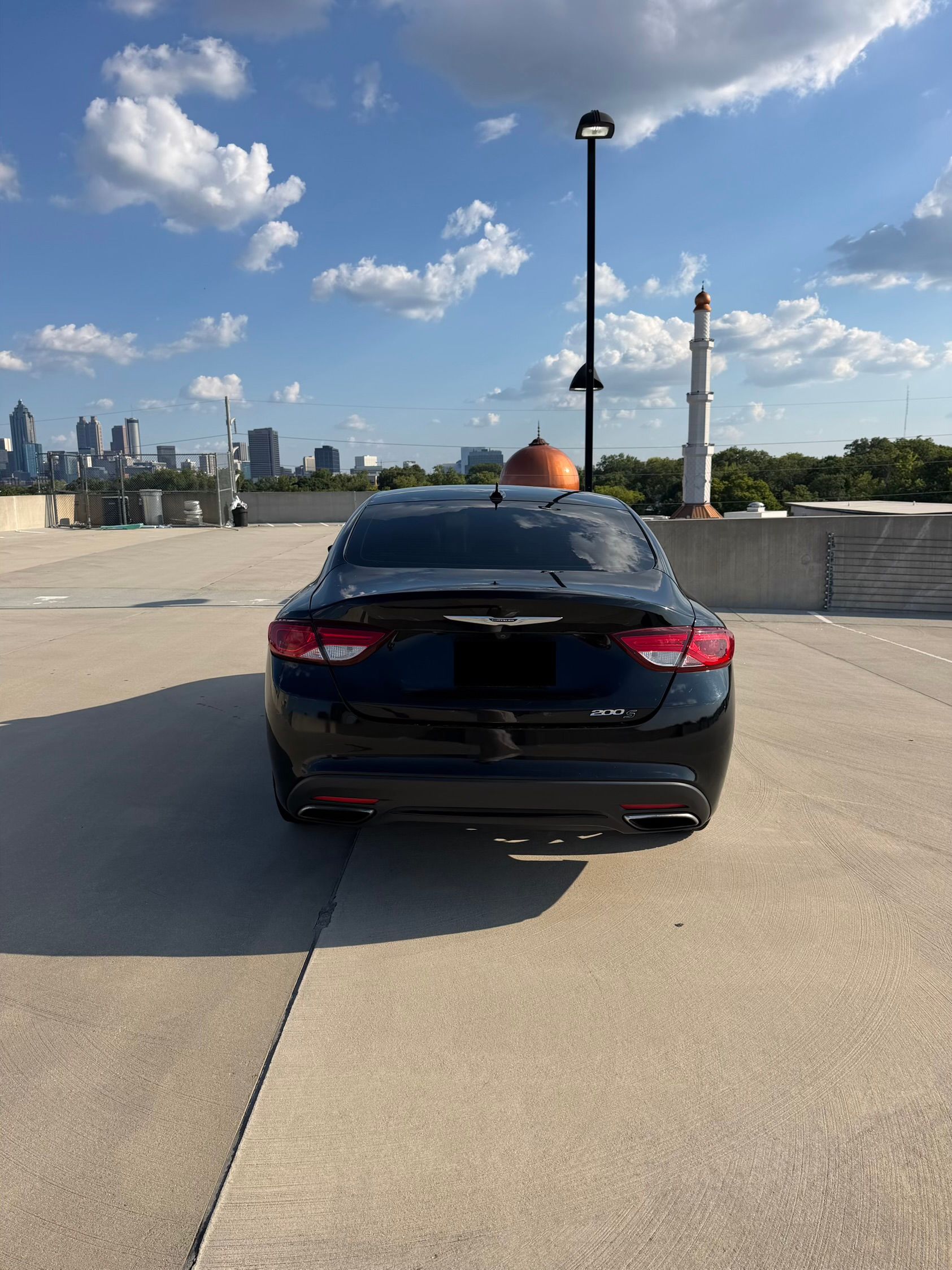 Used 2015 Chrysler 200 S w/ Navigation & Sound Group I FWD image 4