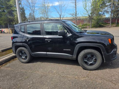 Used 2018 Jeep Renegade Sport w/ Power & Air Group image 6
