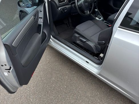 Used 2012 Volkswagen Golf TDI FWD image 6