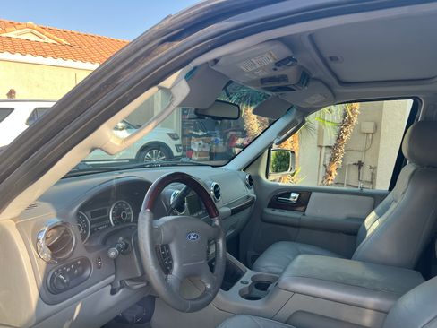 Used 2006 Ford Expedition Limited AWD/4WD image 17