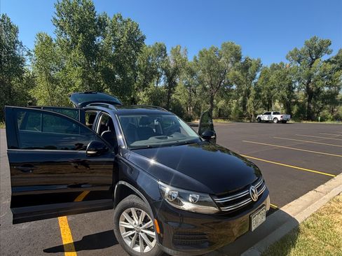 Used 2015 Volkswagen Tiguan SE AWD/4WD image 2