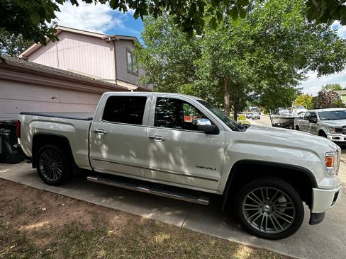 Used 2014 GMC Sierra 1500 Denali image 4