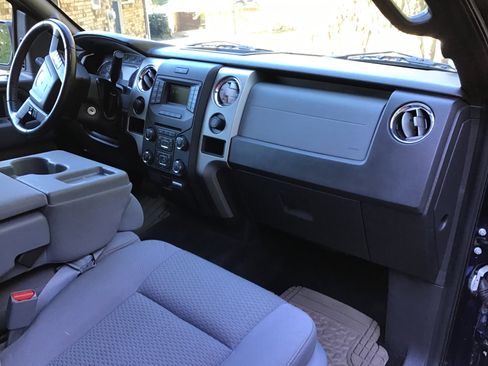 Used 2013 Ford F150 XLT w/ Mid Equipment Group image 6