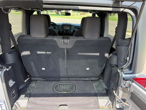 Used 2016 Jeep Wrangler Sport AWD/4WD image 21