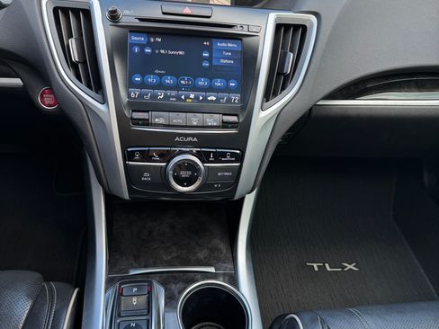 Used 2020 Acura TLX V6 w/ Technology Package FWD image 9