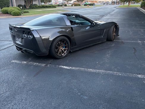 Used 2009 Chevrolet Corvette Coupe w/ Preferred Equipment Group RWD image 6