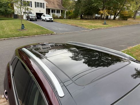 Used 2022 Lincoln Nautilus Reserve image 5