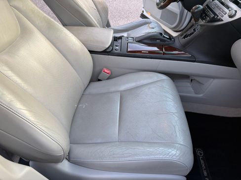 Used 2012 Lexus RX 350 FWD w/ Premium Pkg image 12