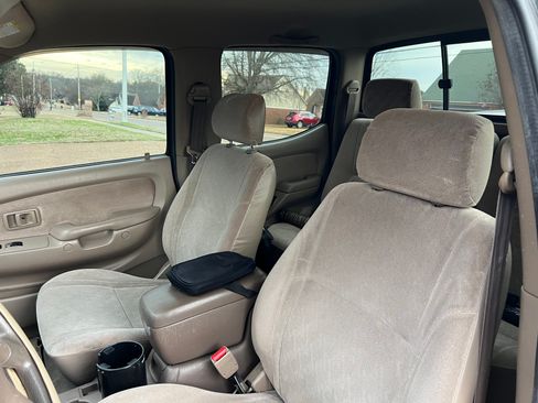 Used 2003 Toyota Tacoma PreRunner image 10