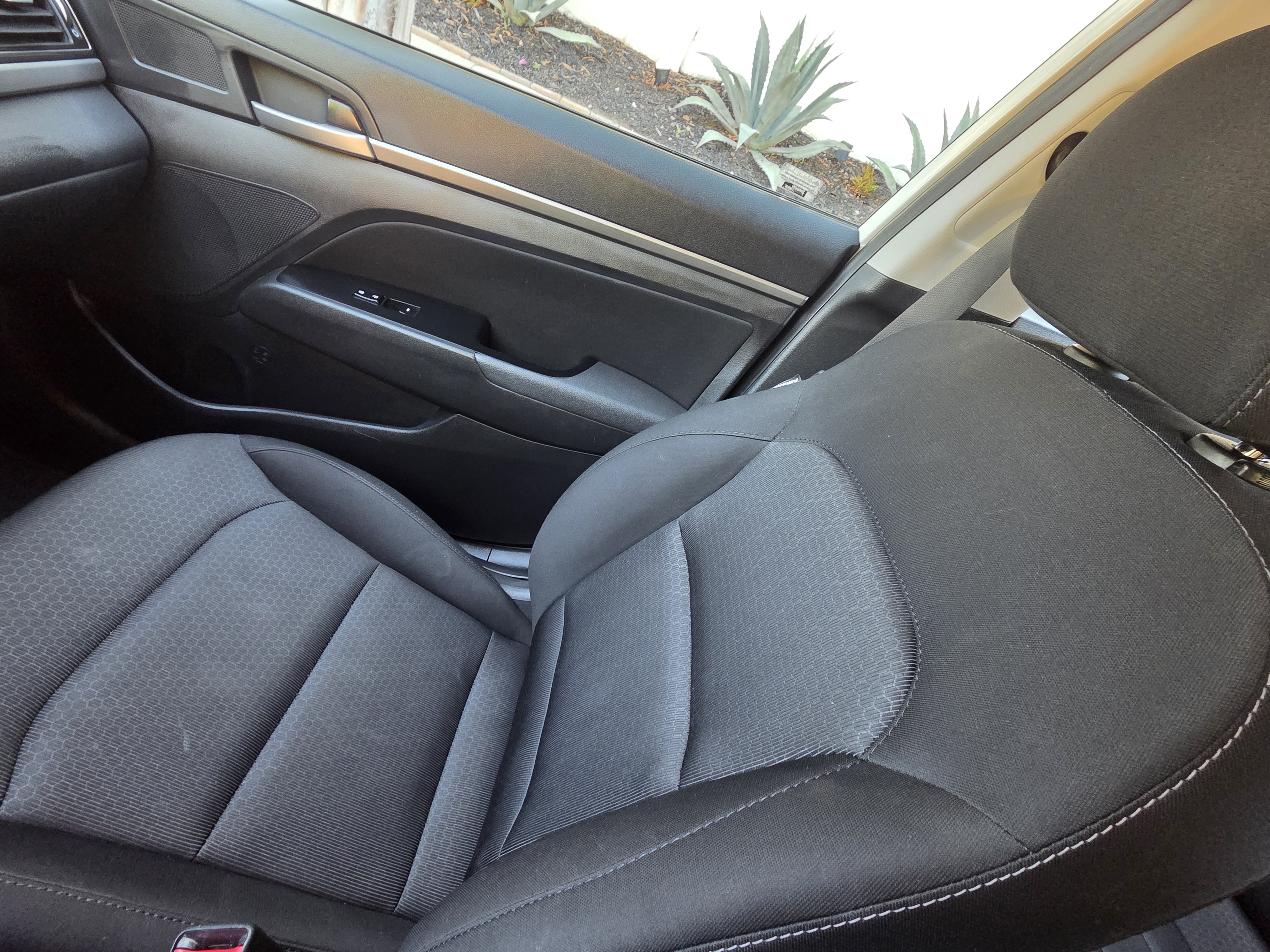 Used 2017 Hyundai Elantra Value Edition FWD image 13