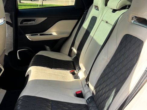 Used 2020 Jaguar F-PACE SVR AWD/4WD image 8