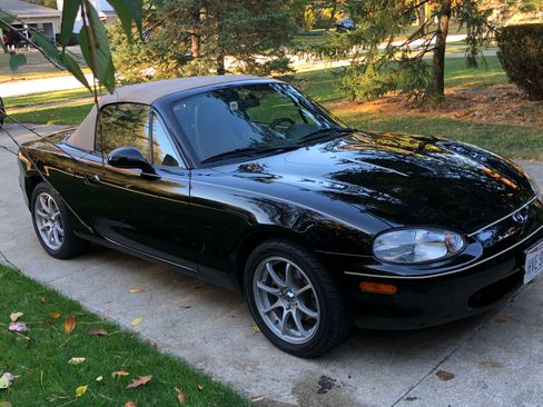 Used 1999 MAZDA MX-5 Miata image 4