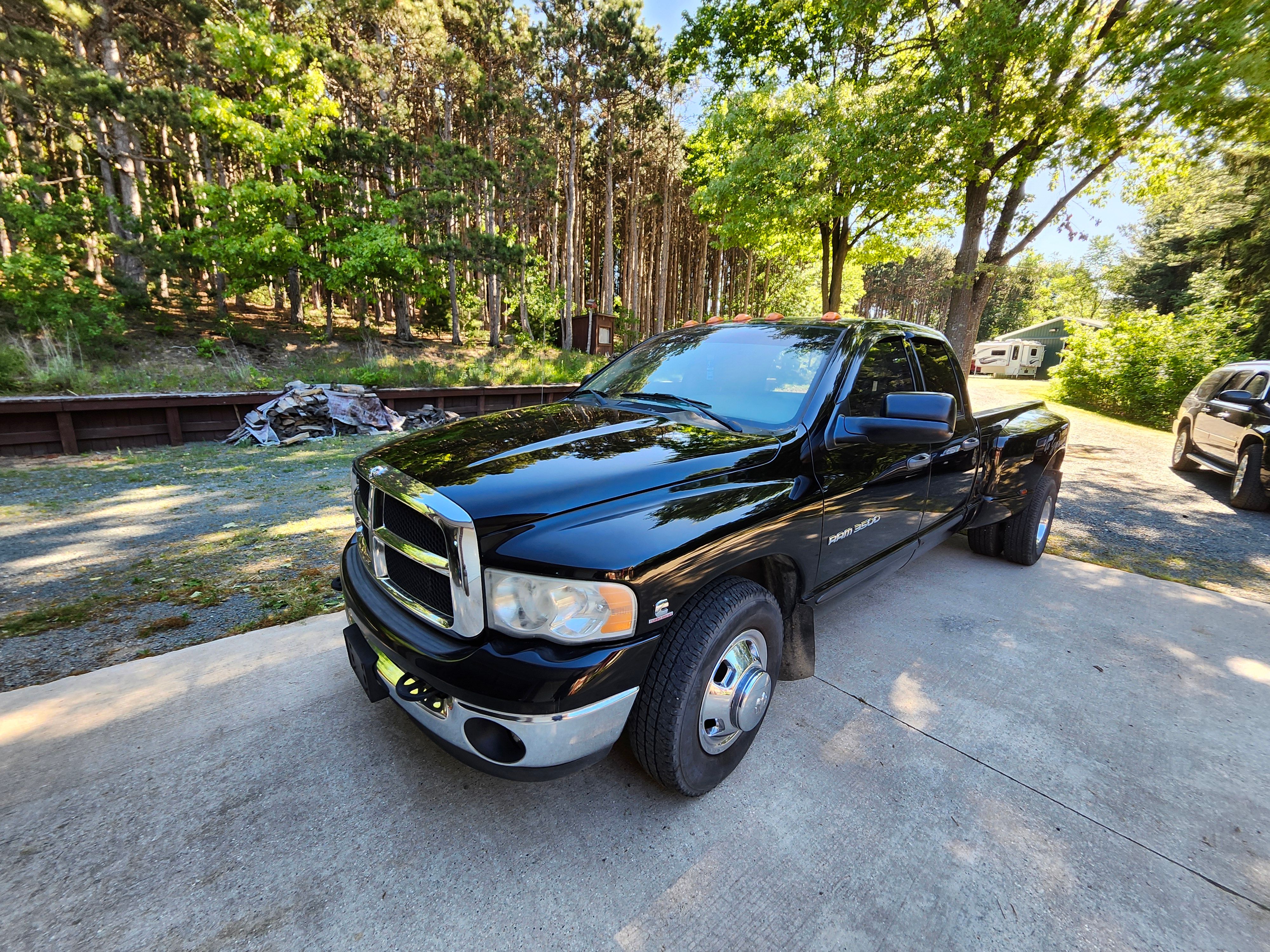 Used 2005 Dodge Ram 3500 Truck SLT RWD image 2
