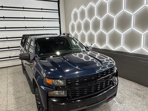 Used 2021 Chevrolet Silverado 1500 Custom Trail Boss w/ LPO, Dark Essentials Package image 2