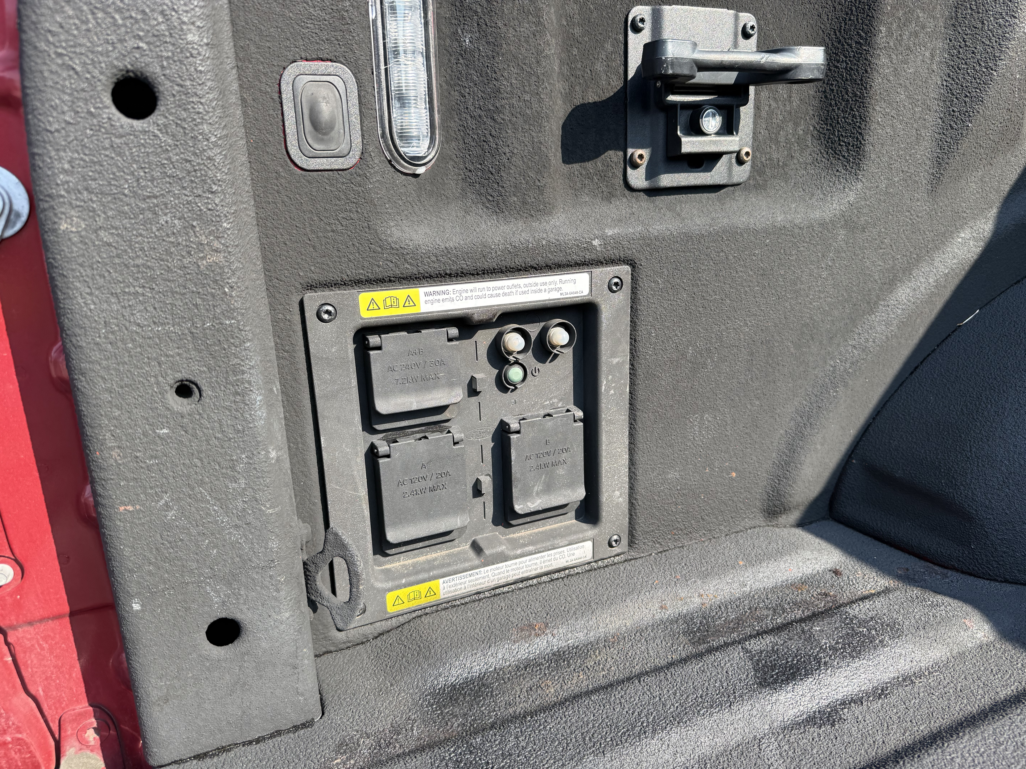 Used 2021 Ford F150 Lariat AWD/4WD image 9