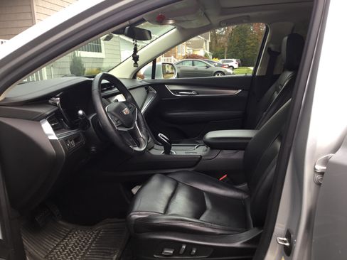 Used 2018 Cadillac XT5 Luxury image 18