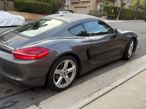 Used 2014 Porsche Cayman RWD image 6
