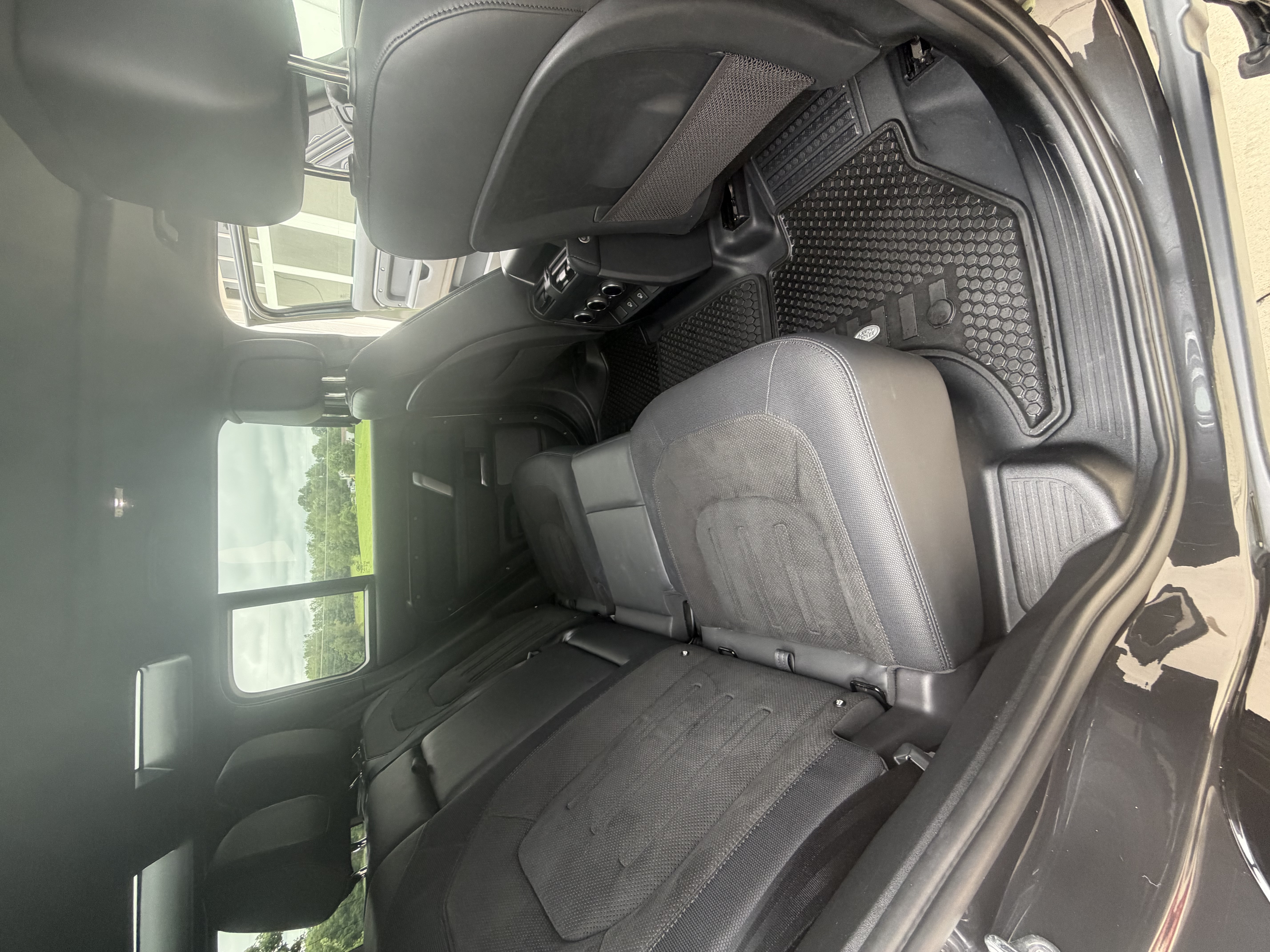 Used 2023 Land Rover Defender 110 Carpathian Edition AWD/4WD image 13