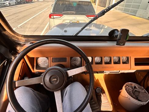 Used 1995 Jeep Wrangler Sport S image 9