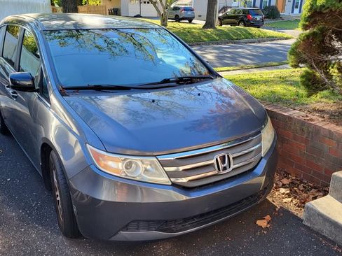 Used 2012 Honda Odyssey EX image 6