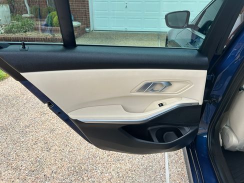 Used 2021 BMW 330i Sedan w/ Premium Package RWD image 25
