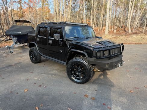 Used 2005 HUMMER H2 SUT w/ Preferred Equipment Group image 1