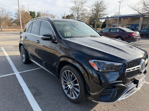 Used 2024 Mercedes-Benz GLE 450 4MATIC image 5
