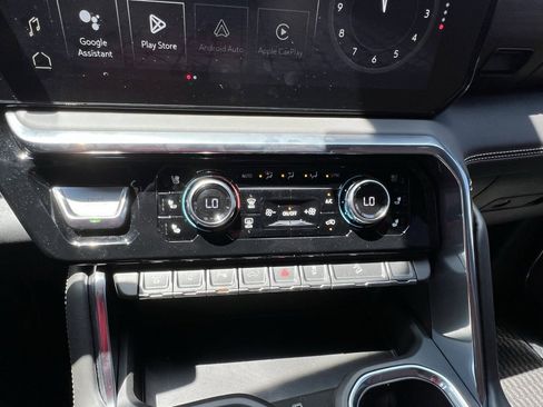 Used 2024 GMC Sierra 2500 Denali Ultimate image 24